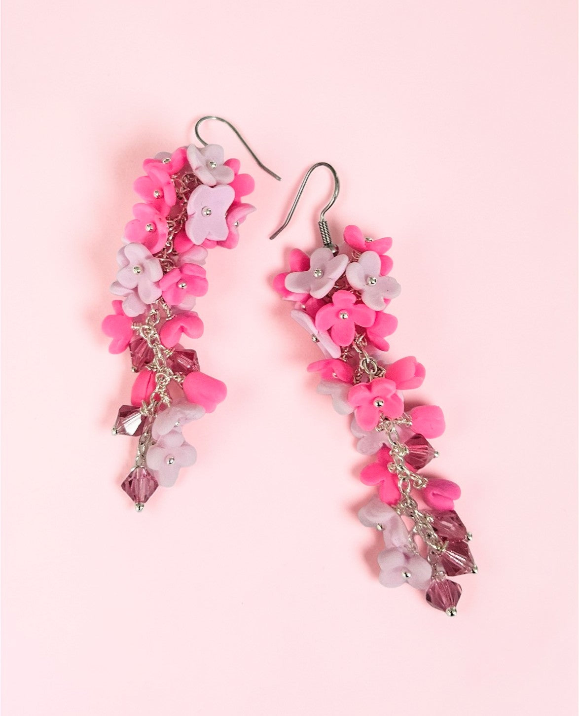 Roikkuvat korvakorut Esikko